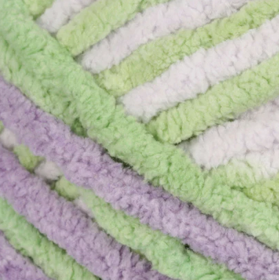 Bernat Blanket: Lilac Leaf